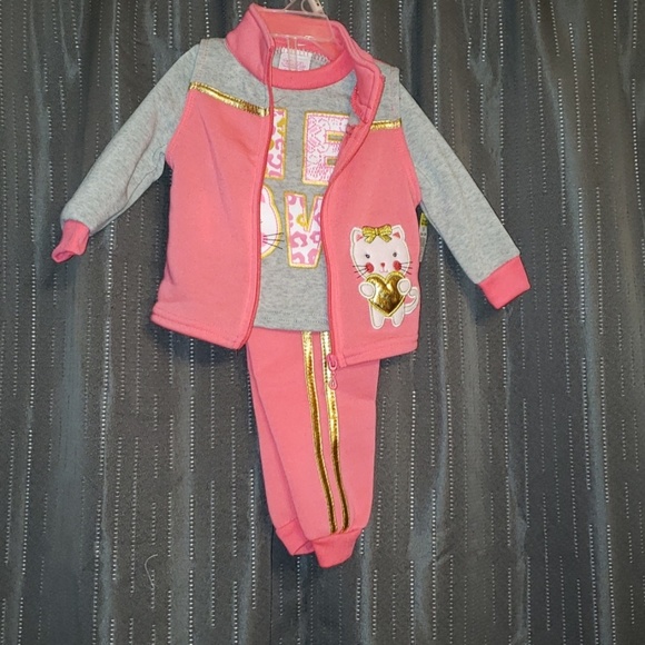 NWT Girls sweat suit with vest